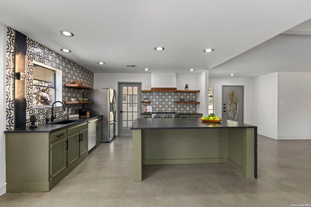 28035 Axis Dr, Boerne, TX 78006