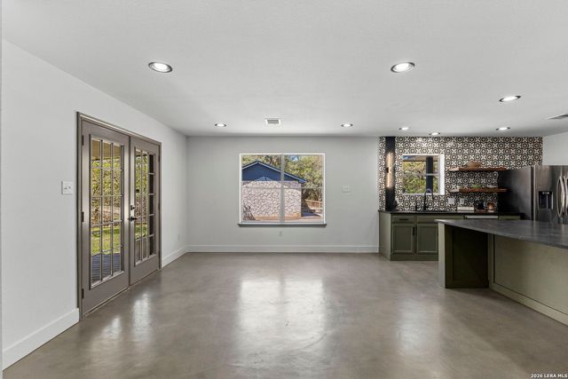 28035 Axis Dr, Boerne, TX 78006