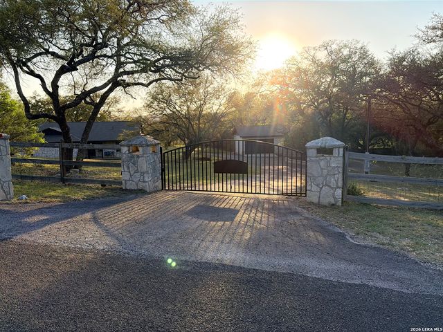 28035 Axis Dr, Boerne, TX 78006