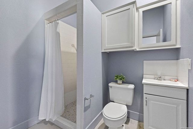 28035 Axis Dr, Boerne, TX 78006