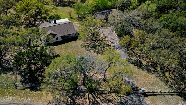 28035 Axis Dr, Boerne, TX 78006