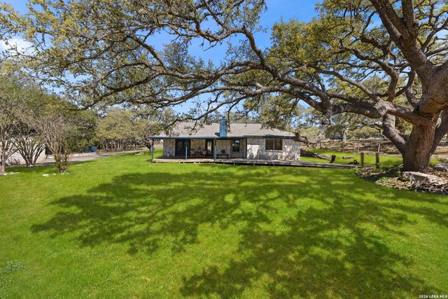 28035 Axis Dr, Boerne, TX 78006