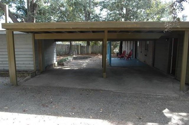 1002 Centerwood Drive, Mobile, AL 36608
