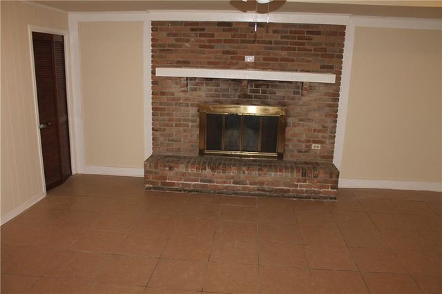 1002 Centerwood Drive, Mobile, AL 36608