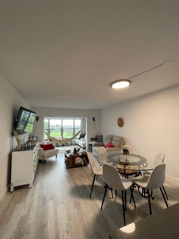 1020 Country Club Drive 406, Margate, FL 33063