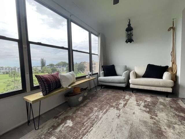 1020 Country Club Drive 406, Margate, FL 33063