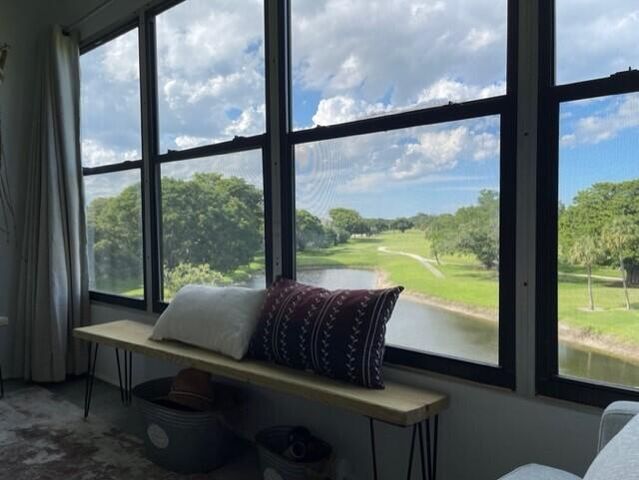 1020 Country Club Drive 406, Margate, FL 33063