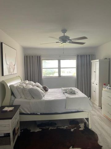 1020 Country Club Drive 406, Margate, FL 33063