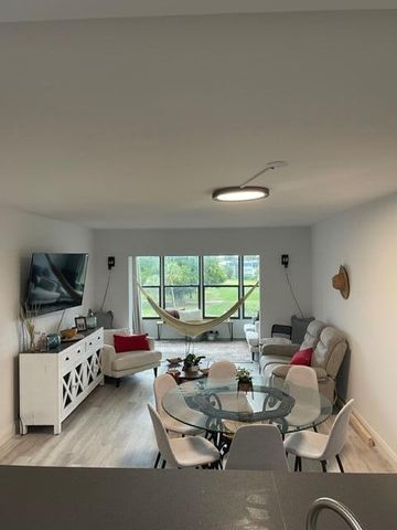 1020 Country Club Drive 406, Margate, FL 33063