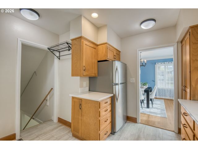 4315 Ne LAURELHURST Pl, Portland, OR 97213