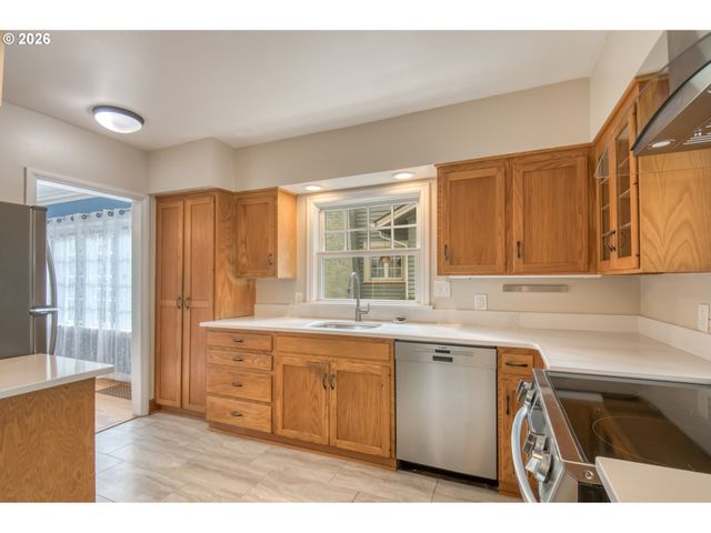 4315 Ne LAURELHURST Pl, Portland, OR 97213
