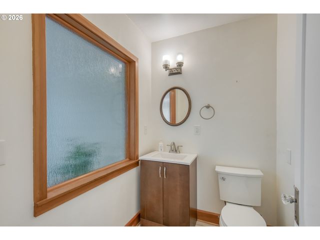 4315 Ne LAURELHURST Pl, Portland, OR 97213