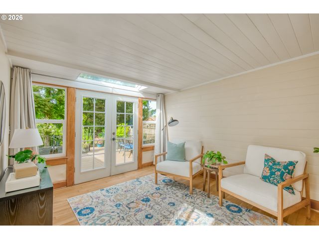 4315 Ne LAURELHURST Pl, Portland, OR 97213