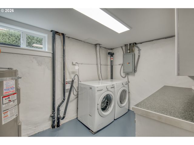 4315 Ne LAURELHURST Pl, Portland, OR 97213
