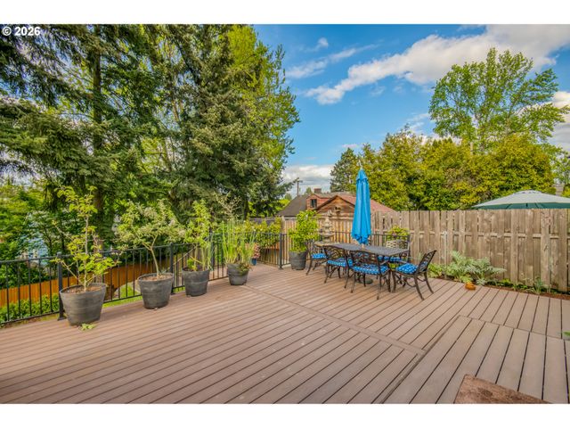 4315 Ne LAURELHURST Pl, Portland, OR 97213