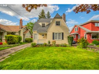4315 Ne LAURELHURST Pl, Portland, OR 97213