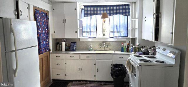 111 E FIFTH STREET, Waynesboro, PA 17268