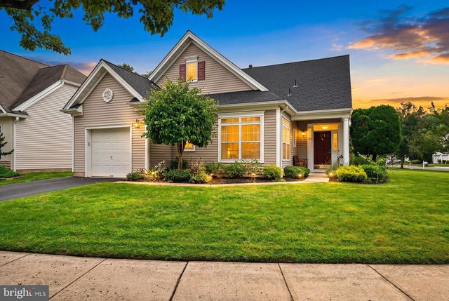 102 RAINFLOWER LN, Princeton Junction, NJ 08550