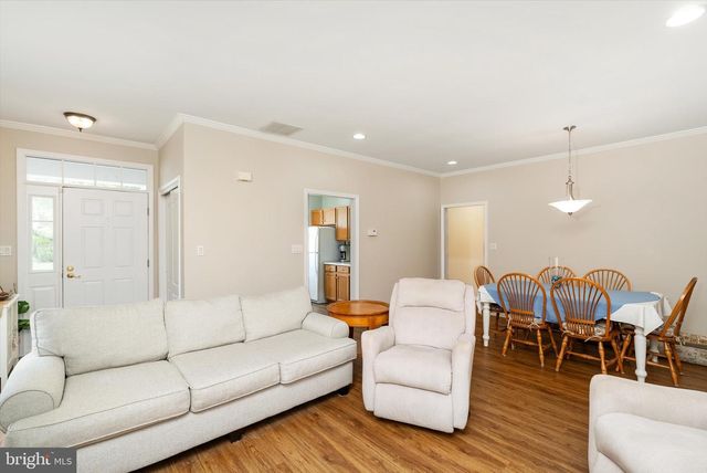 102 RAINFLOWER LN, Princeton Junction, NJ 08550
