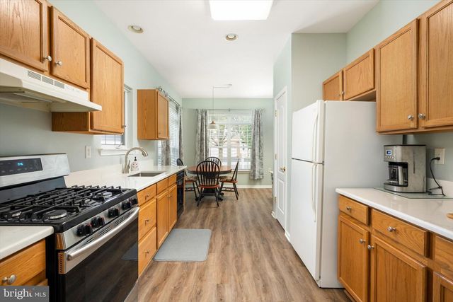 102 RAINFLOWER LN, Princeton Junction, NJ 08550