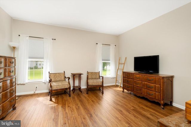 102 RAINFLOWER LN, Princeton Junction, NJ 08550
