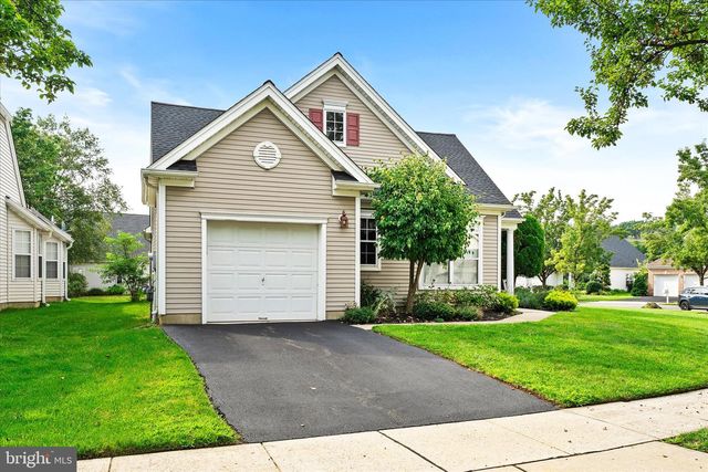 102 RAINFLOWER LN, Princeton Junction, NJ 08550