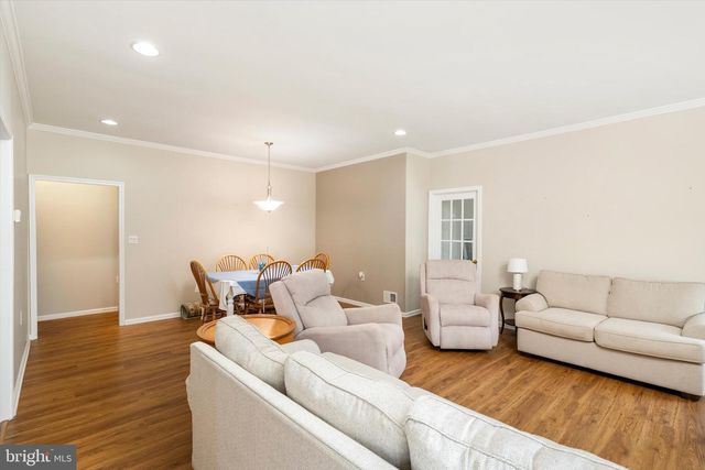 102 RAINFLOWER LN, Princeton Junction, NJ 08550