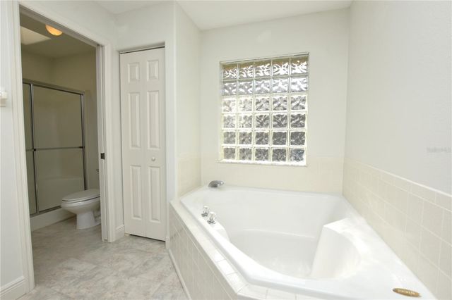 2235 SILVER RE DRIVE, Lakeland, FL 33810