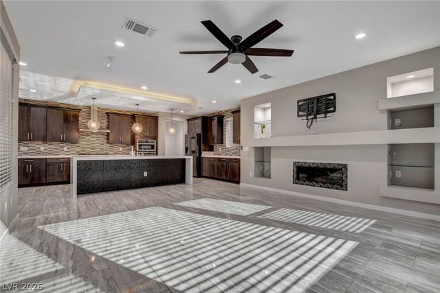 6005 Andezano Drive, Las Vegas, NV 89135