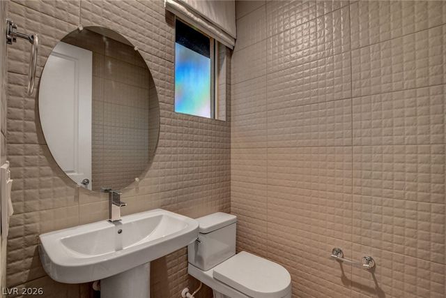 6005 Andezano Drive, Las Vegas, NV 89135