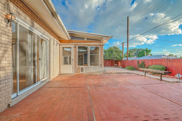 2905 Claremont Place NE, Albuquerque, NM 87110
