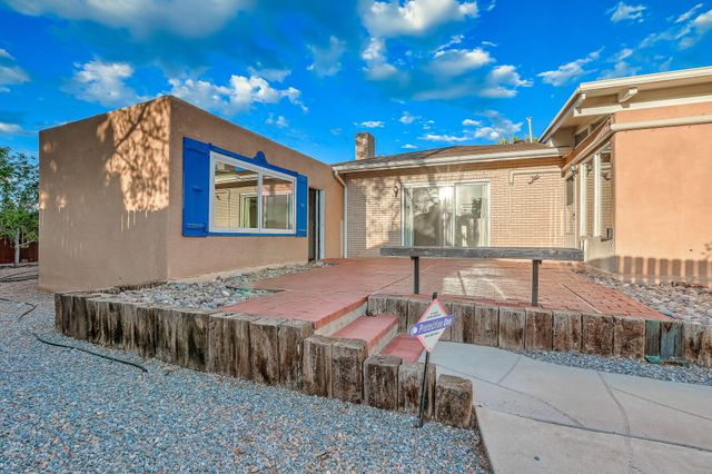 2905 Claremont Place NE, Albuquerque, NM 87110