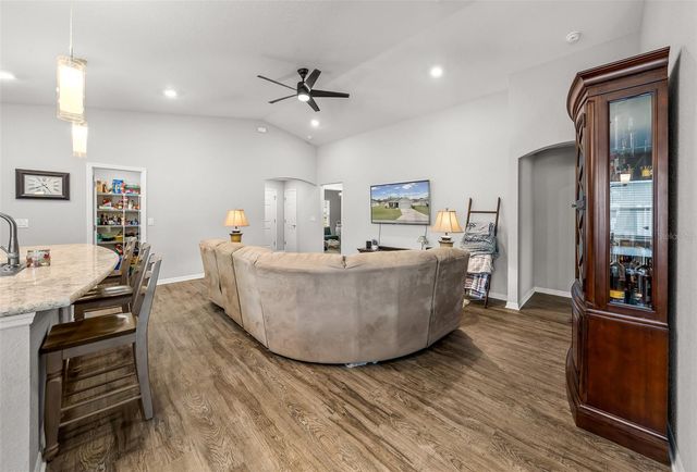 8992 SE 42ND COURT, Ocala, FL 34480