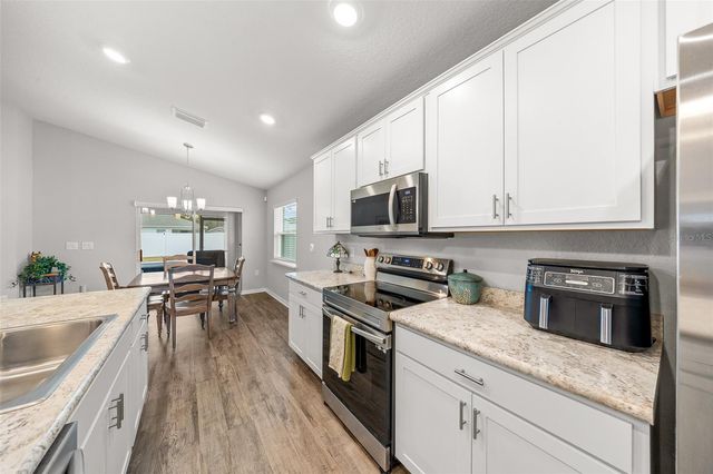 8992 SE 42ND COURT, Ocala, FL 34480