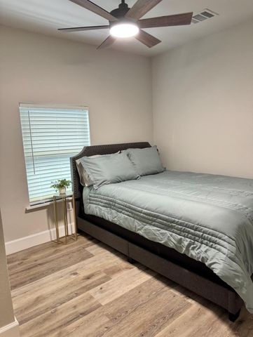 2802 Holman Street, Houston, TX 77004