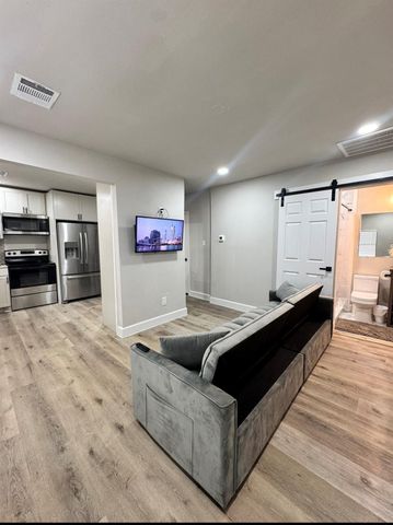 2802 Holman Street, Houston, TX 77004