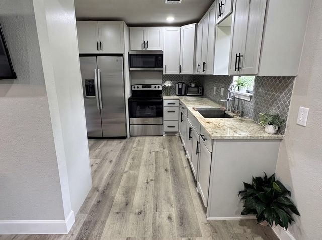2802 Holman Street, Houston, TX 77004