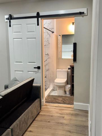 2802 Holman Street, Houston, TX 77004