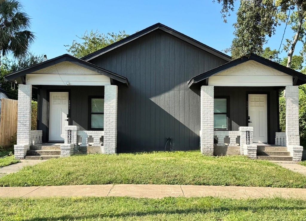 2802 Holman Street, Houston, TX 77004