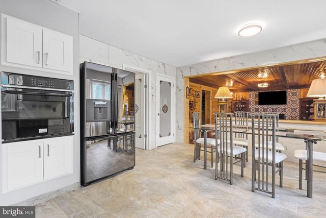 201 CREEKWOOD DR, Feasterville Trevose, PA 19053