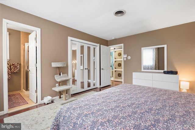 201 CREEKWOOD DR, Feasterville Trevose, PA 19053
