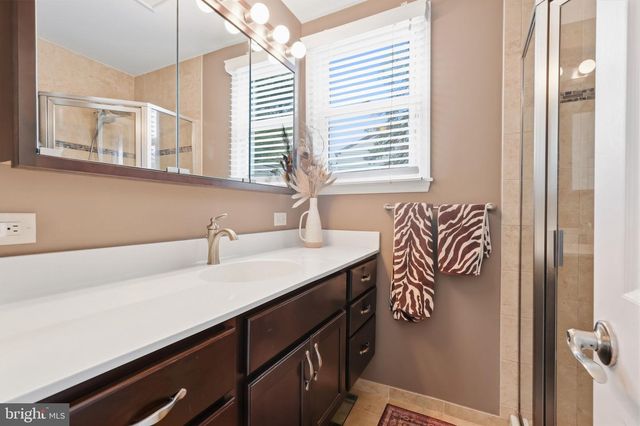 201 CREEKWOOD DR, Feasterville Trevose, PA 19053