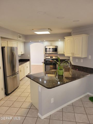 1404 Black Ridge Drive, El Paso, TX 79912
