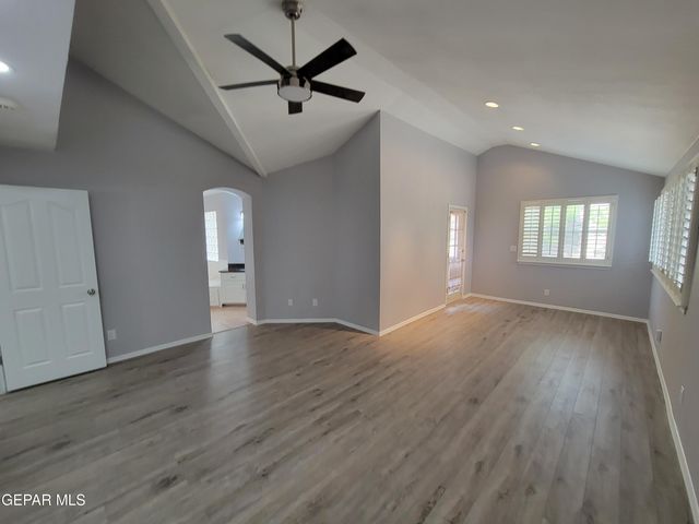 1404 Black Ridge Drive, El Paso, TX 79912