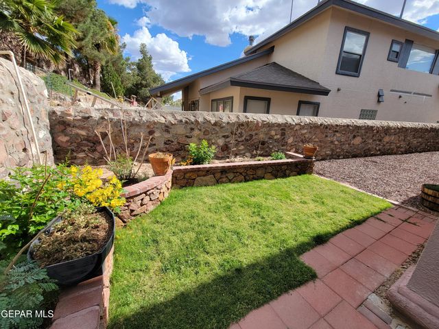 1404 Black Ridge Drive, El Paso, TX 79912
