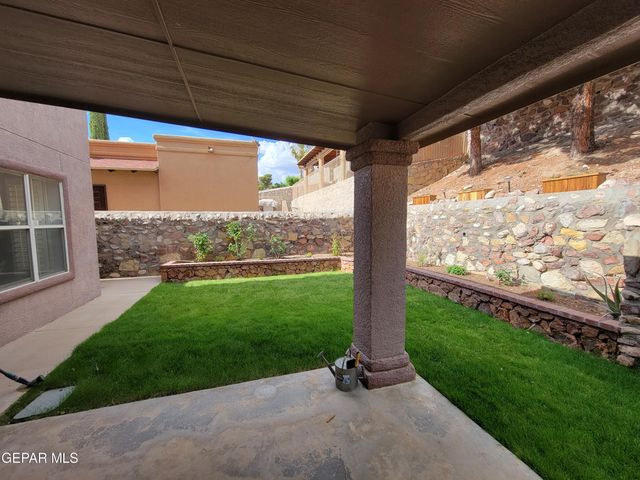 1404 Black Ridge Drive, El Paso, TX 79912