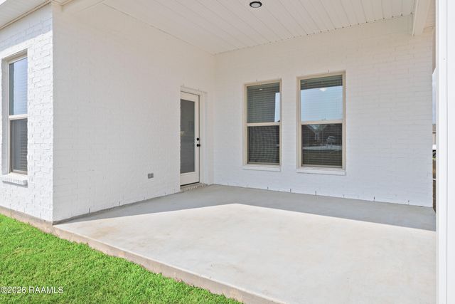 107 Lotus Street, Broussard, LA 70518