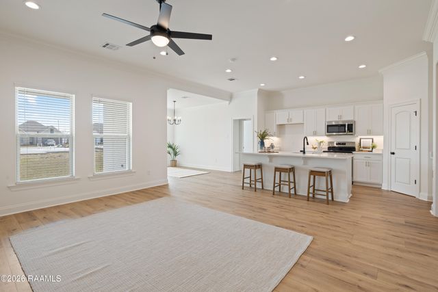 107 Lotus Street, Broussard, LA 70518