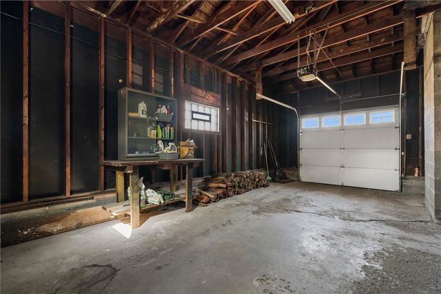 865 Wheatland Rd, Shenango Twp, PA 16159