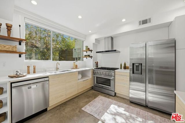 1244 14th Street A, Santa Monica, CA 90404